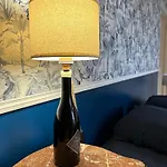 Hypercentral Champagne Nest *