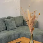 Apartament Hypercentral Champagne Nest