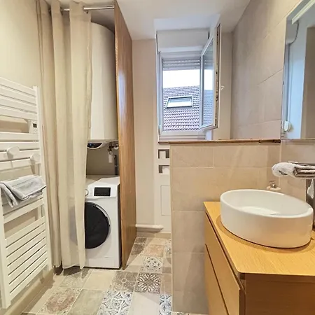 شقة Hypercentral Champagne Nest إيبيرني