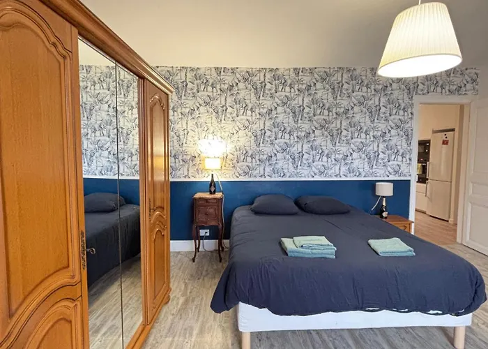 Daire Hypercentral Champagne Nest