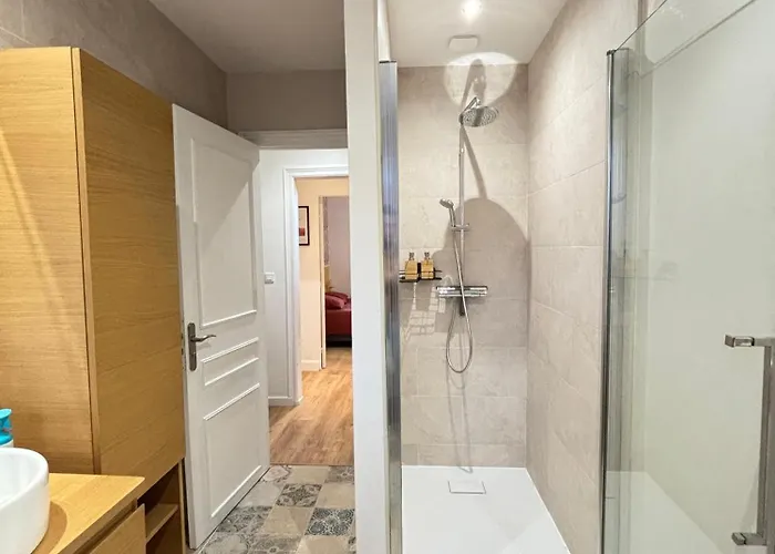 Hypercentral Champagne Nest דירה *